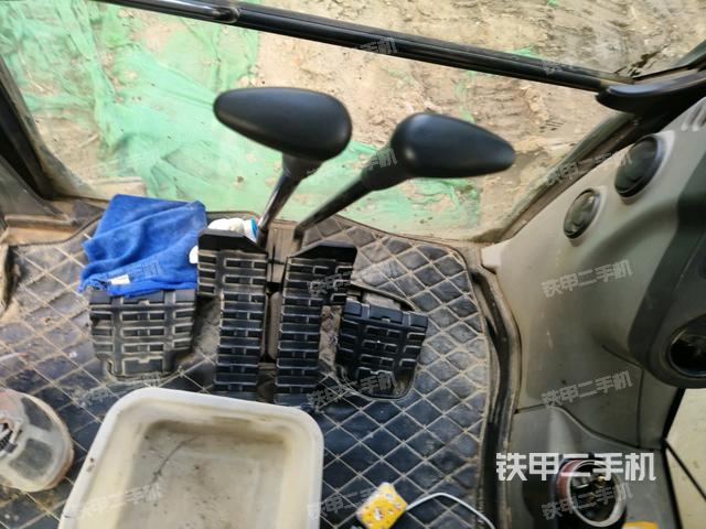 后窗玻璃角標(biāo)（駕駛室部分）