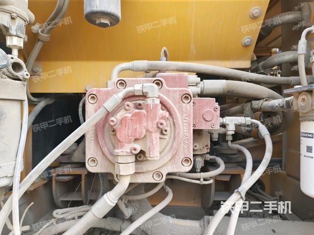 液壓泵斜45?左(大件艙室) 液壓泵斜45?左(大件艙室)