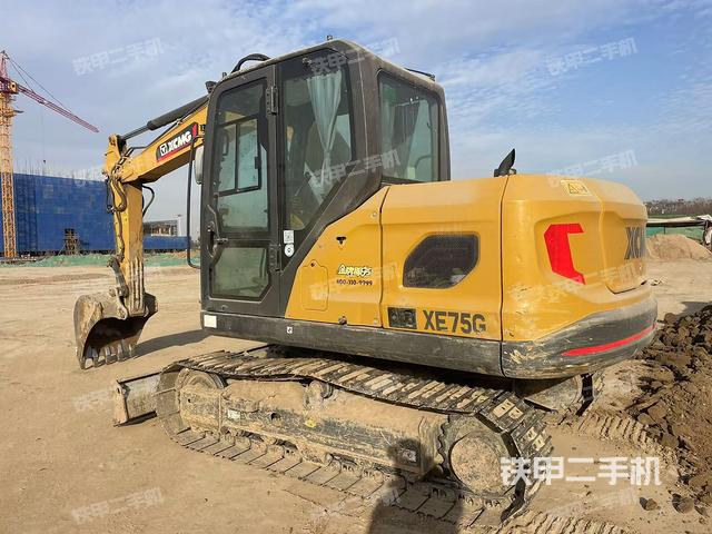 單側(cè)履帶整體（整機外觀）