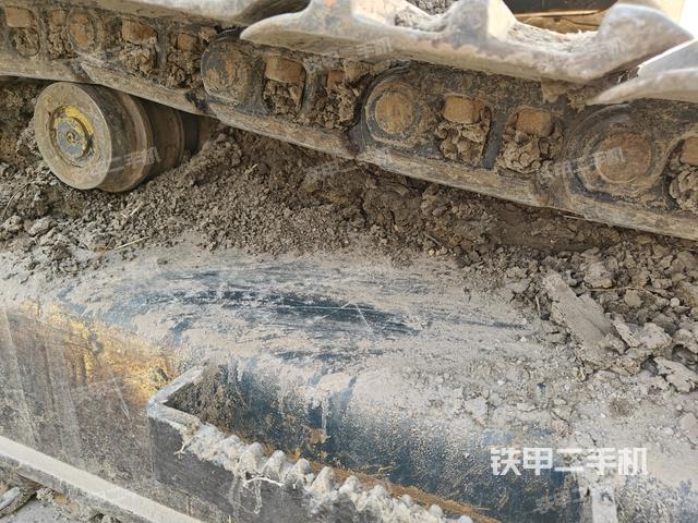 右側(cè)行走馬達(dá)蓋板（行走機(jī)構(gòu)）