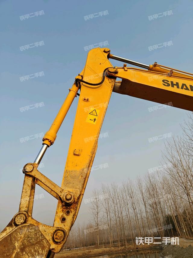 小臂整體左后（工作和回轉(zhuǎn)裝置）