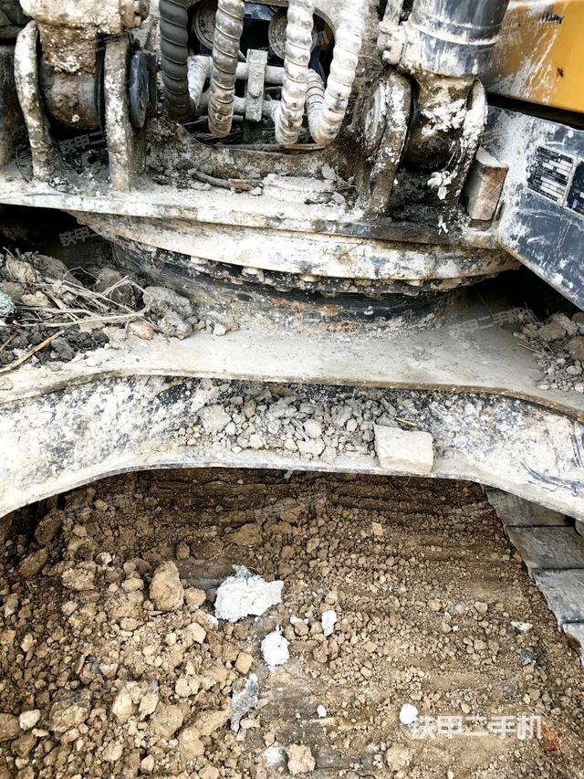 轉盤和下車架正前（工作和回轉裝置）