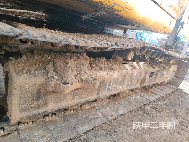 左側(cè)履帶整體?（行走機構(gòu)）