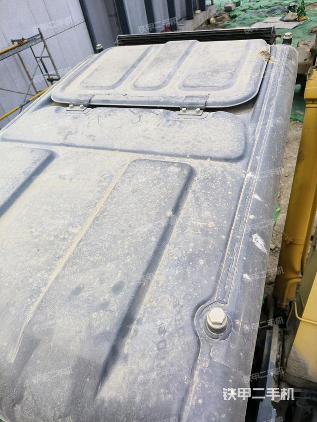 駕駛室頂部俯視（上車部件）