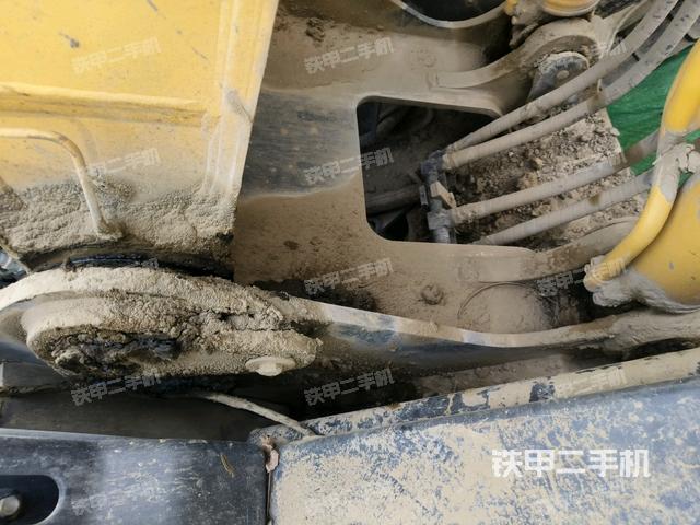 大臂背部俯視（工作和回轉(zhuǎn)裝置）