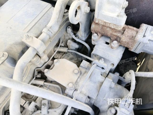 氣門室蓋螺絲特寫(上車部件) 氣門室蓋螺絲特寫(上車部件)