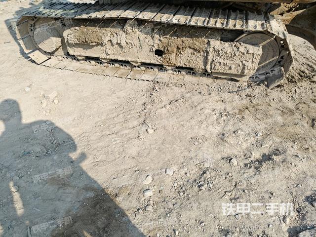 左側(cè)履帶整體?（行走機(jī)構(gòu)）