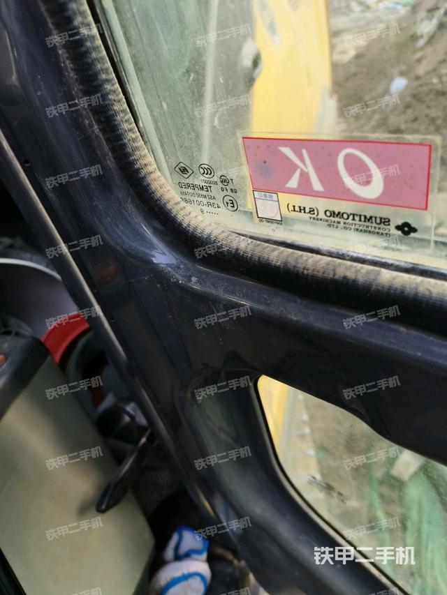 座椅右側(cè)控制臺(tái)/鑰匙門/油門/含右手柄（駕駛室部分）