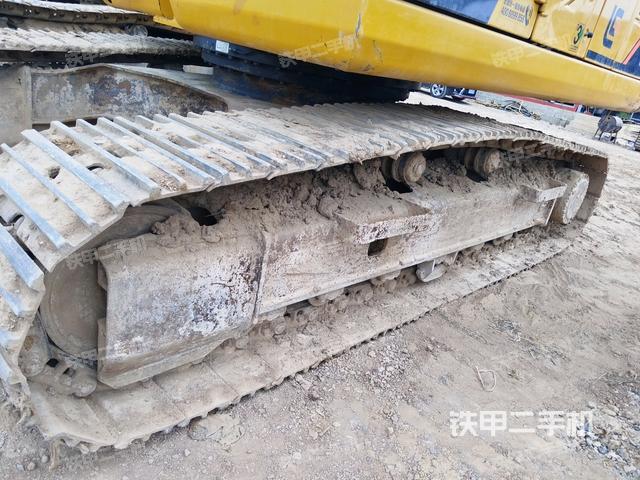 單側(cè)履帶整體（整機(jī)外觀）