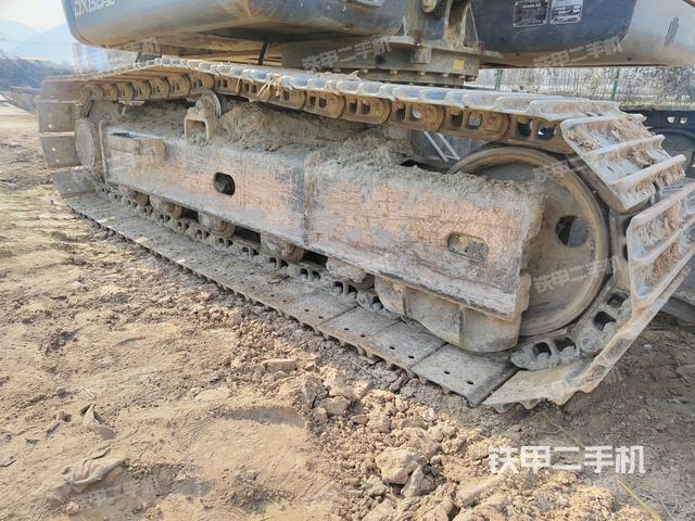 單側履帶整體（整機外觀）