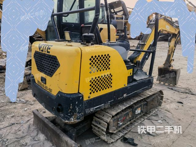 整機(jī)右后45°(整機(jī)外觀) 整機(jī)右后45°(整機(jī)外觀)