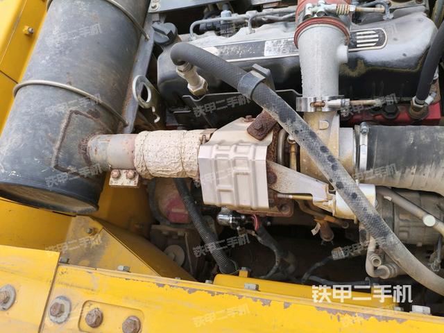 氣門室蓋螺絲特寫(上車部件) 氣門室蓋螺絲特寫(上車部件)