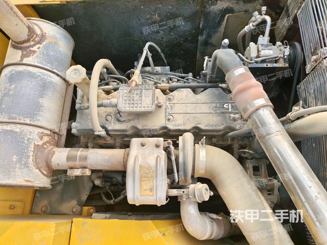 發(fā)動(dòng)機(jī)室（上車(chē)部件）