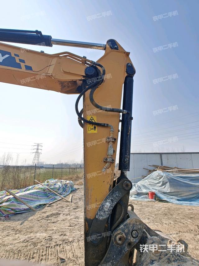 鏟斗右后整體（工作和回轉(zhuǎn)裝置）