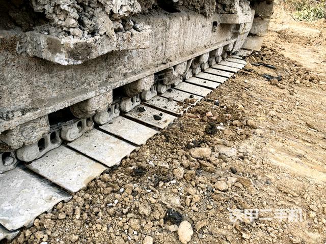 右側履帶整體（行走機構）