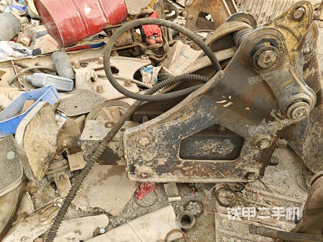 鏟斗45度（工作和回轉(zhuǎn)裝置）