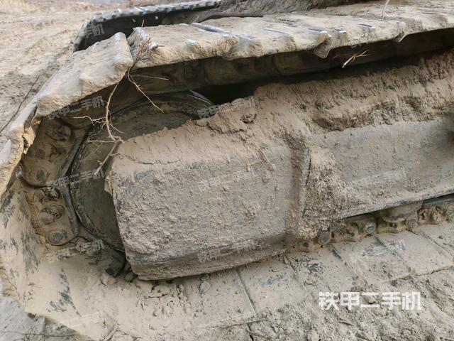 左驅(qū)動(dòng)輪（行走機(jī)構(gòu)）