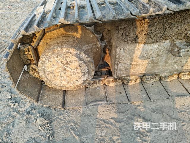 右側(cè)履帶整體（行走機構(gòu)）