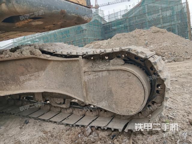 右驅(qū)動(dòng)輪（行走機(jī)構(gòu)）