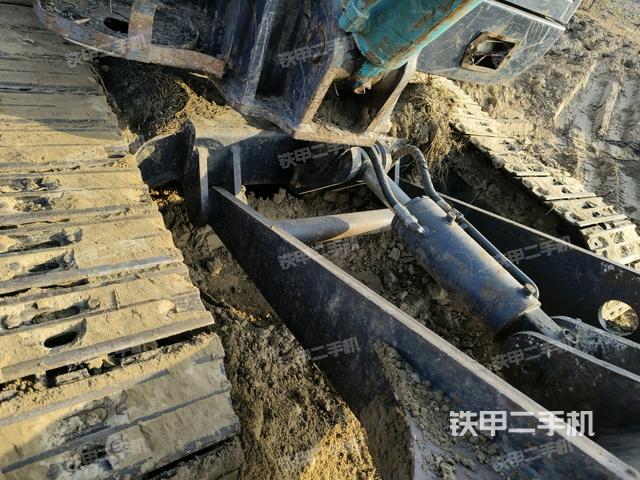 大臂根部?斜(工作和回轉(zhuǎn)裝置) 大臂根部?斜(工作和回轉(zhuǎn)裝置)