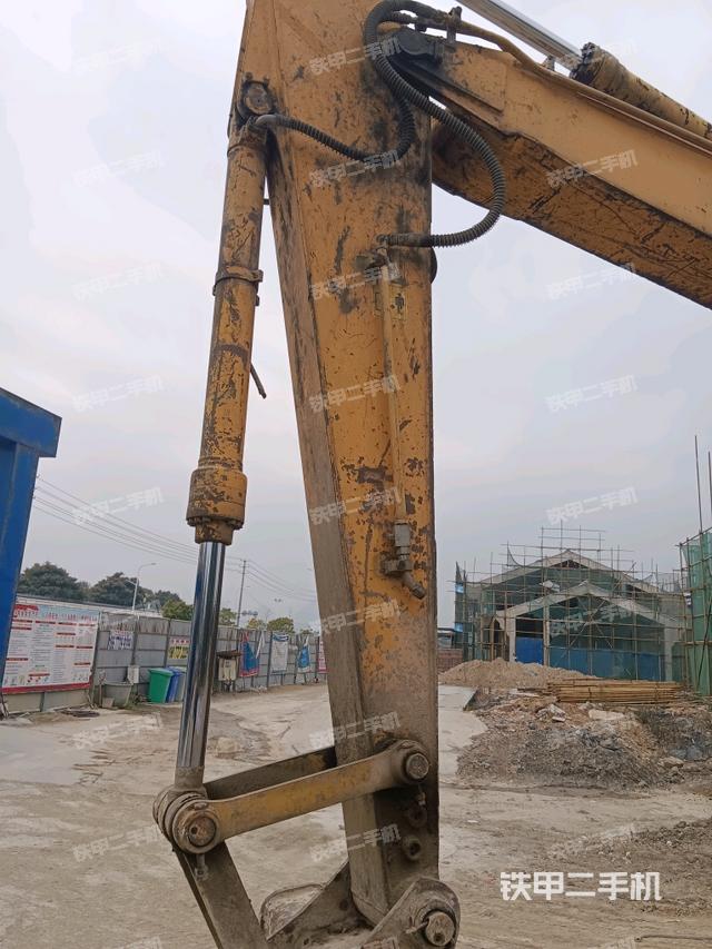 鏟斗右后整體（工作和回轉(zhuǎn)裝置）