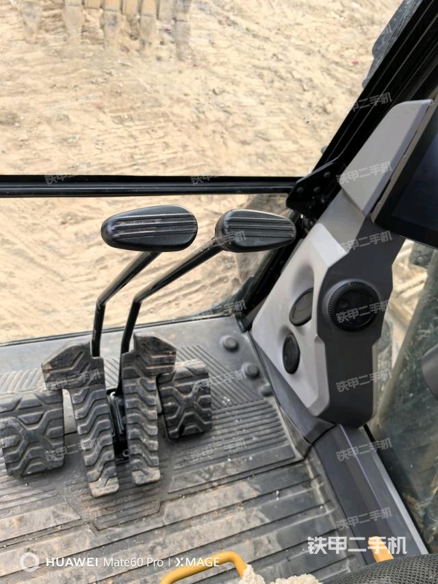 座椅后部（駕駛室部分）