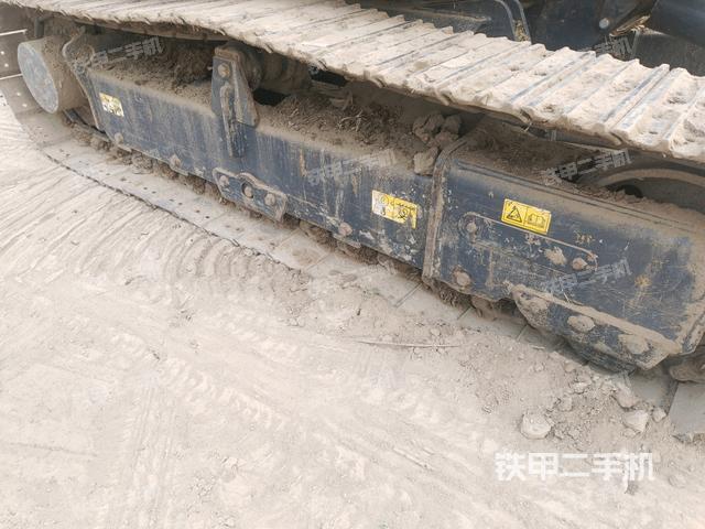 左側(cè)履帶整體?（行走機(jī)構(gòu)）