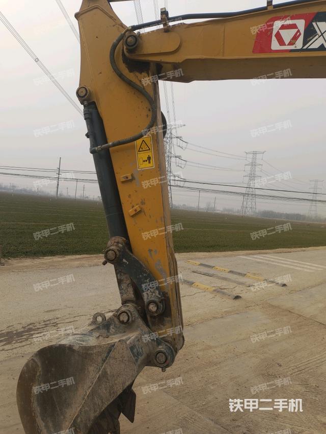 鏟斗右后整體（工作和回轉(zhuǎn)裝置）