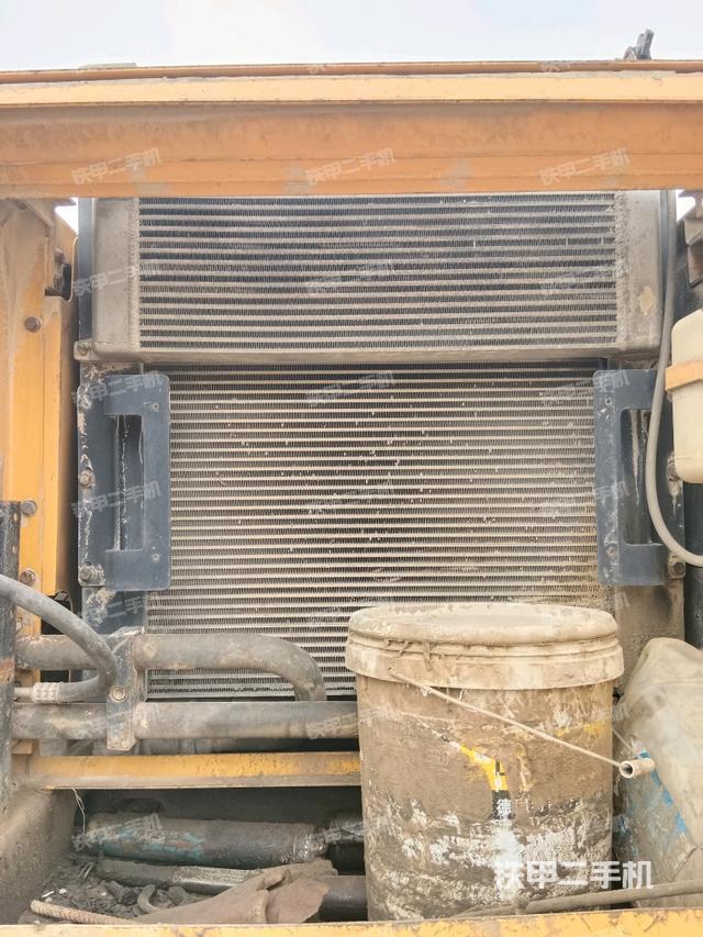 散熱器正面（大件艙室）