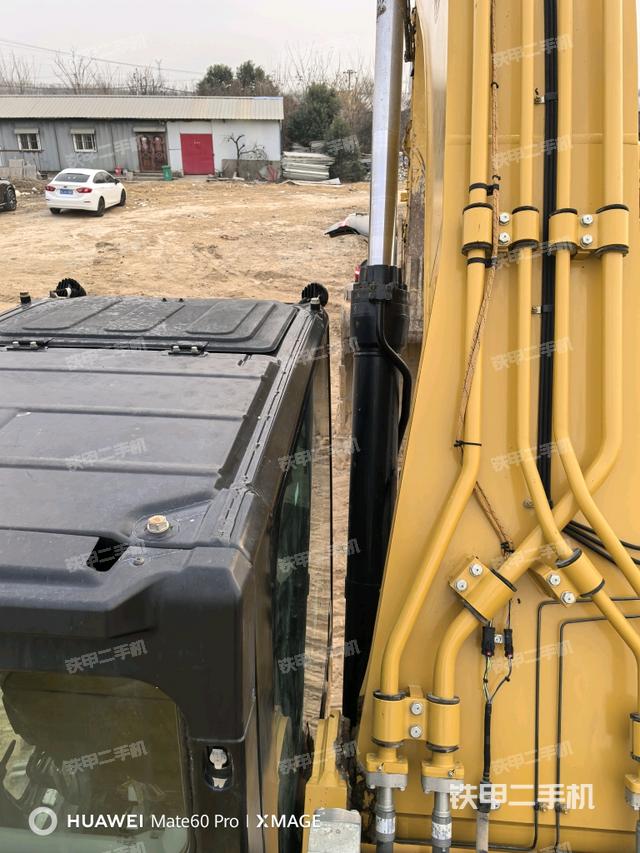 大臂背部俯視（工作和回轉(zhuǎn)裝置）