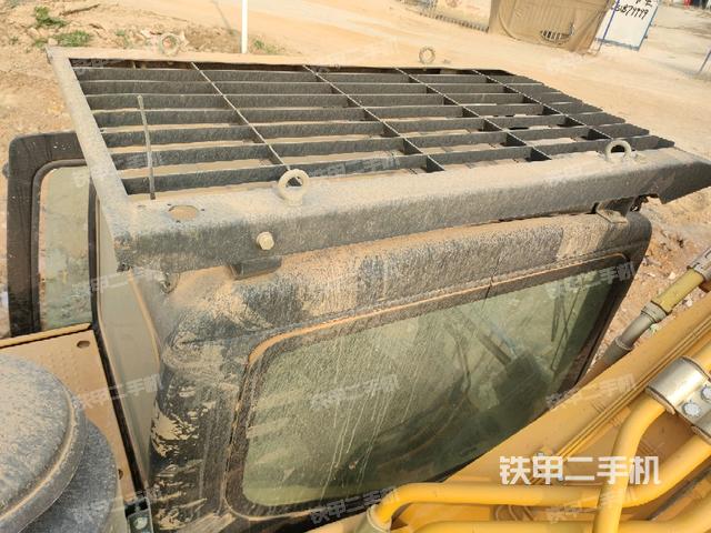 驾驶室顶部俯视(上车部件) 驾驶室顶部俯视(上车部件)