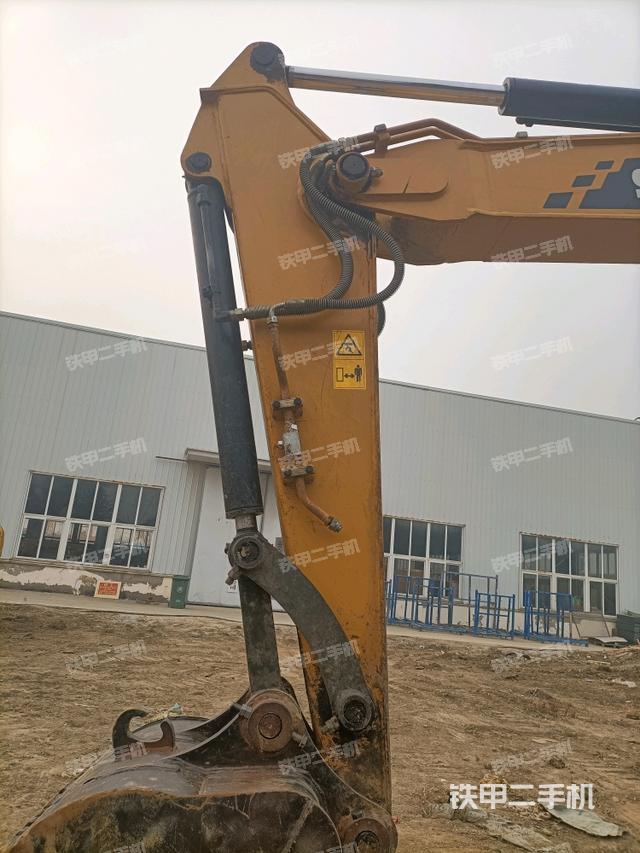 小臂整體左后（工作和回轉(zhuǎn)裝置）