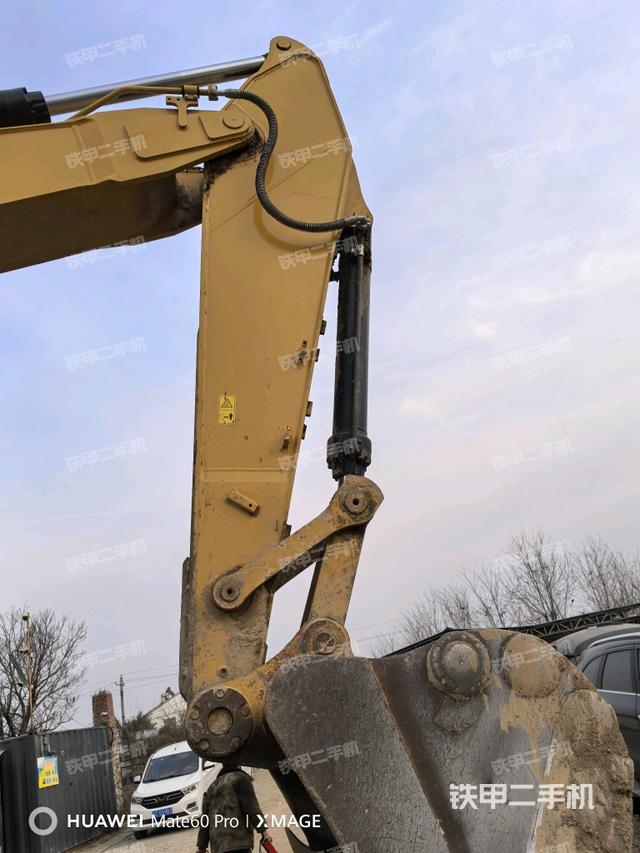 小臂整體右前（工作和回轉(zhuǎn)裝置）