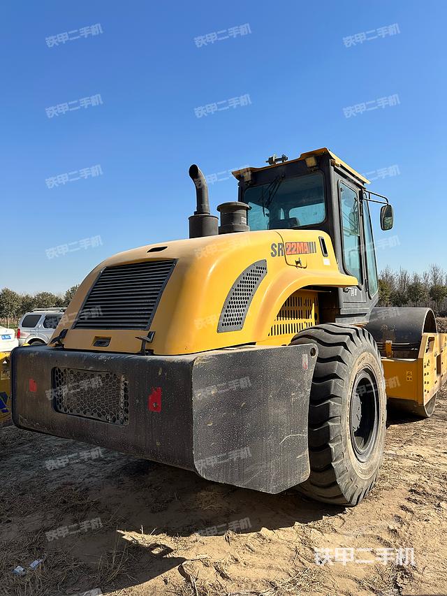 整机左侧（设备外观及核心部件）