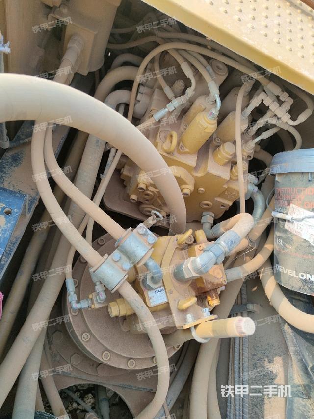 回转马达(上车部件) 回转马达(上车部件)