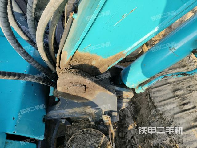 轉(zhuǎn)盤和下車架正前(工作和回轉(zhuǎn)裝置) 轉(zhuǎn)盤和下車架正前(工作和回轉(zhuǎn)裝置)