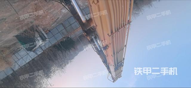 驾驶室顶部（整机外观）