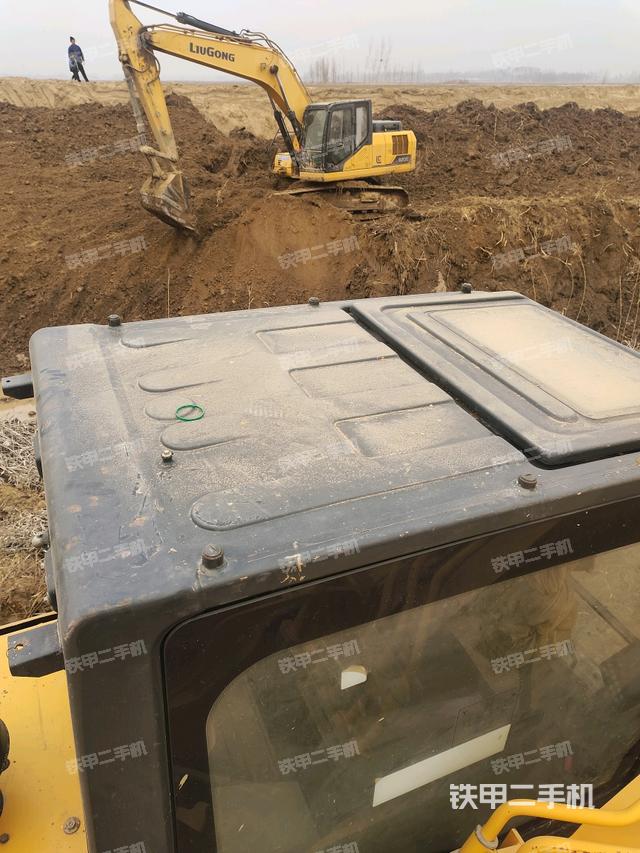 駕駛室頂部俯視（上車部件）