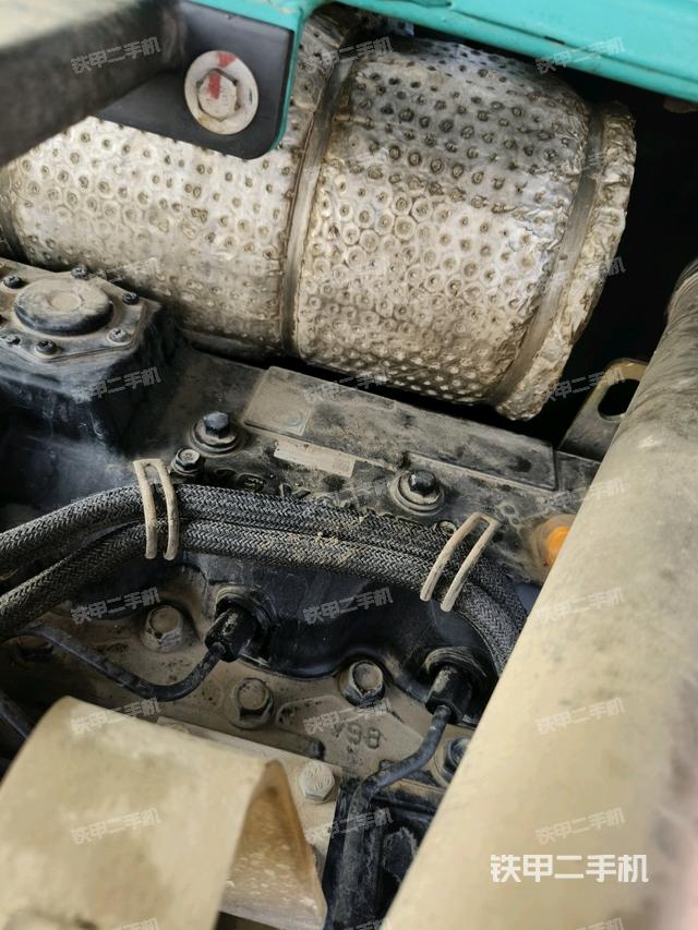 發(fā)動(dòng)機(jī)室(上車部件) 發(fā)動(dòng)機(jī)室(上車部件)