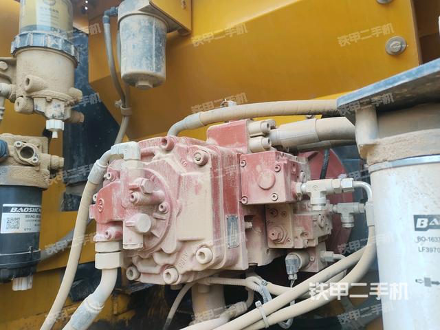 液壓泵斜45?左（大件艙室）