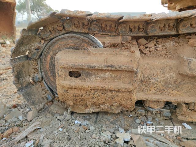 左侧行走马达盖板(行走机构) 左侧行走马达盖板(行走机构)