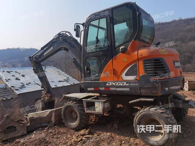 左后45（整機外觀）