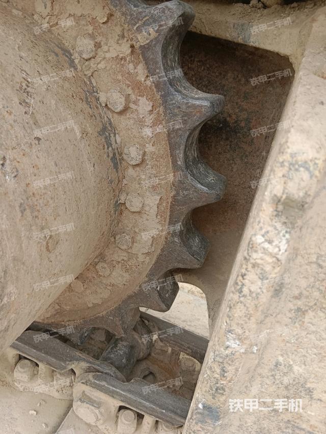 右側(cè)履帶整體（行走機(jī)構(gòu)）