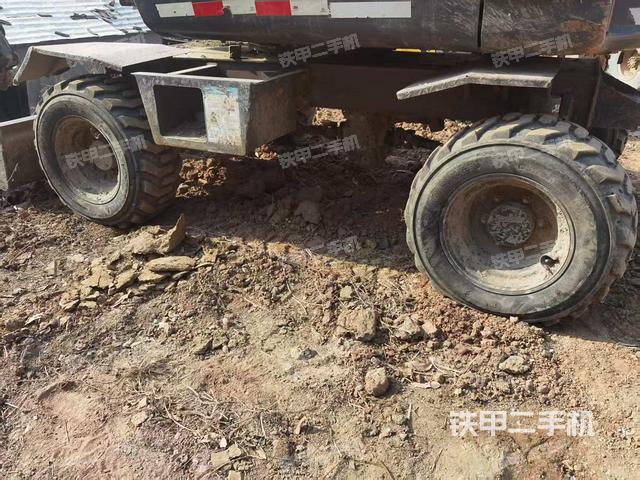 左側(cè)履帶整體?（行走機構(gòu)）