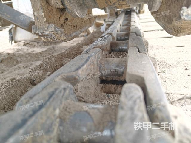 右側(cè)行走馬達(dá)蓋板(行走機(jī)構(gòu)) 右側(cè)行走馬達(dá)蓋板(行走機(jī)構(gòu))