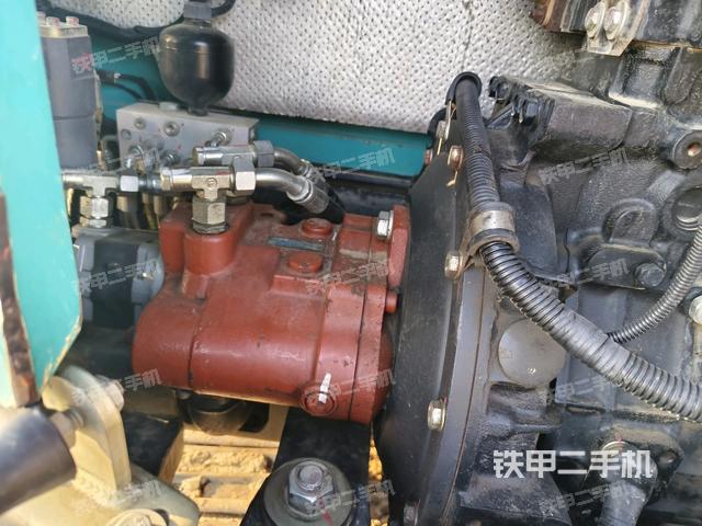 液壓泵室(大件艙室) 液壓泵室(大件艙室)