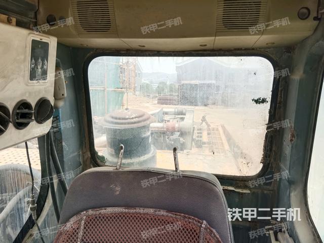 座椅左側(cè)控制臺(tái)/音響/含左手柄（駕駛室部分）