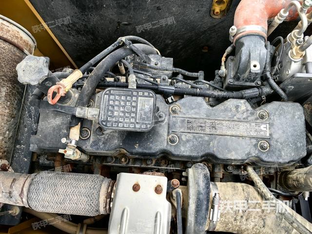 發(fā)動(dòng)機(jī)室（上車部件）