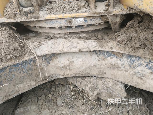 轉(zhuǎn)盤和下車架正前（工作和回轉(zhuǎn)裝置）