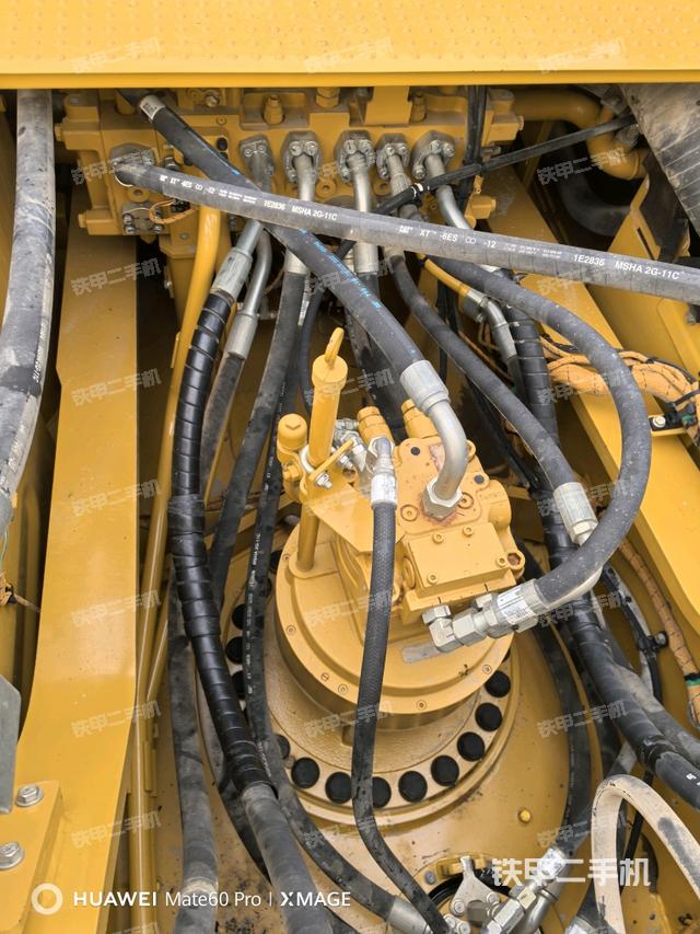 駕駛室頂部俯視（上車部件）